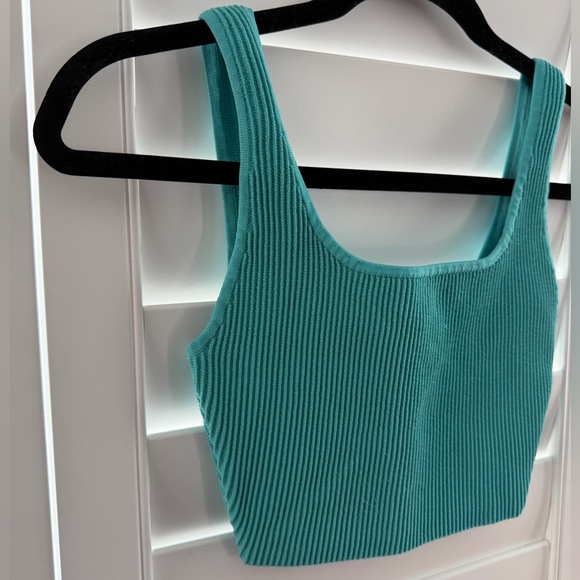 Aritizia Babaton Contour Tank Top | XS | Turquoise/Teal - Picture 4 of 11